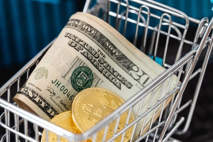 Michael Saylor's Strategy Adds 1,045 Bitcoin Worth $110M as Holdings Top 582,000 BTC