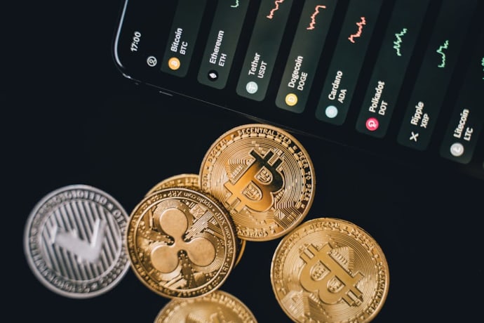 Crypto Market in Freefall as Fear Index Hits 17-Month Low – What’s Next for DOGE, ADA, and XRP?