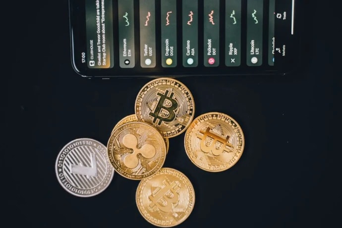 Bitcoin Bounces as AI Memory and Chip Stocks Cool