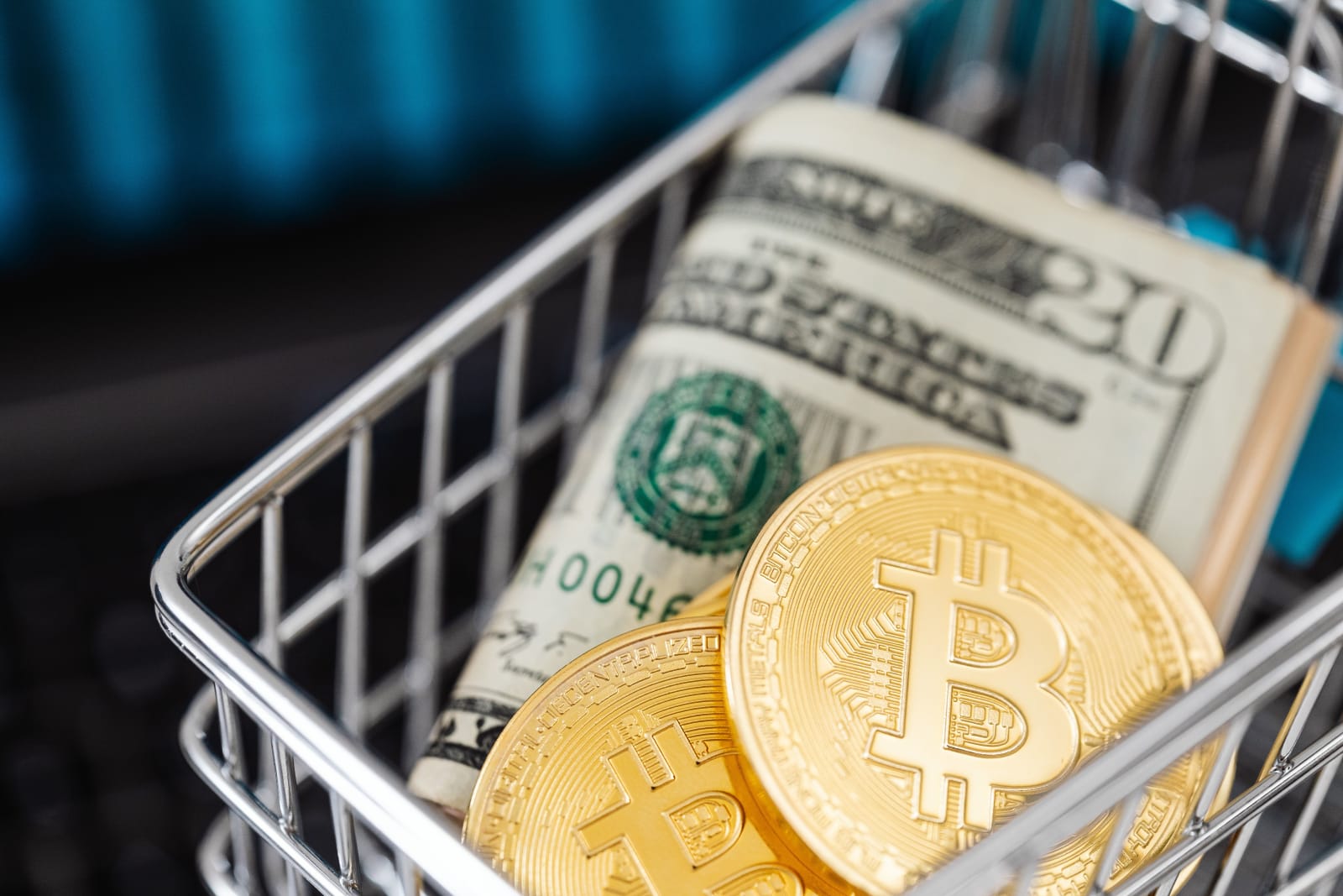Mizuho Downgrades Circle as Open USD Raises Pressure on USDC Economics