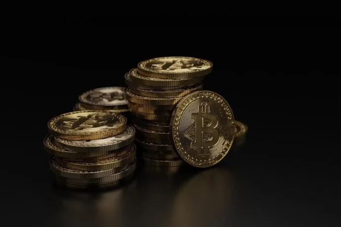 cryptocurrency, bitcoin, crypto-7737966.jpg