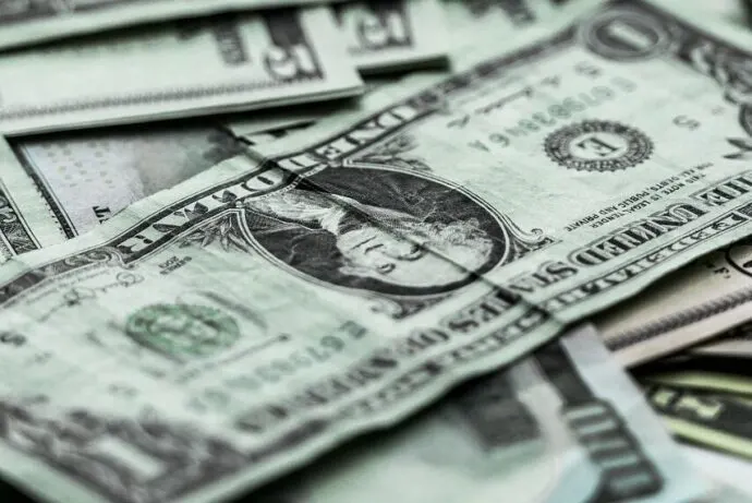 money, currency, cash-2557250.jpg