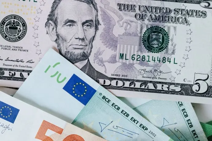 U.S. Dollar Rebounds From Session Lows as NFP Data Keeps Fed Outlook in Focus