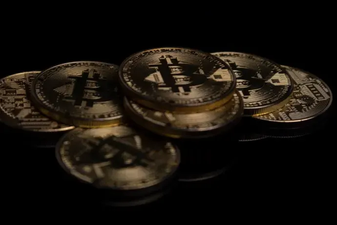 Russian Stablecoin A7A5 Draws Scrutiny as Analysts Challenge Reported Crypto Volumes