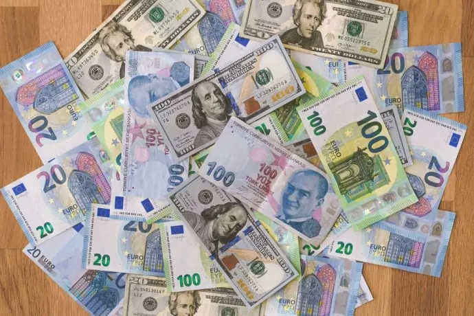 EUR/USD Momentum Fades as Resistance Near 1.1465 Caps the Euro