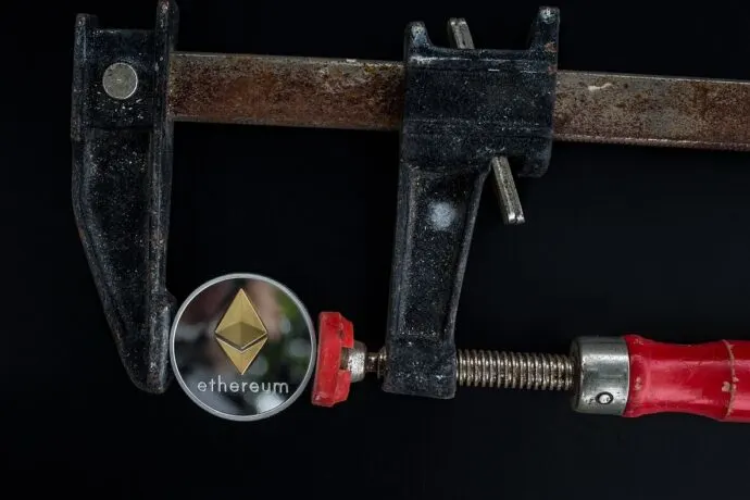 cryptocurrency, security, c clamp-3412307.jpg