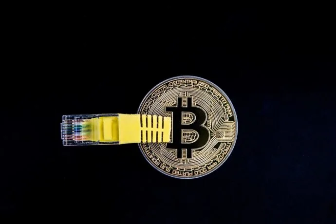 cryptocurrency, money, bitcoin-3424781.jpg