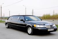 051 Чорний лімузин Lincoln Town Car на весілля 3rpb