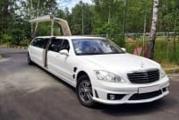 029 Лімузин Mercedes-Benz W221 S63 білого кольору на весілля 2LDo