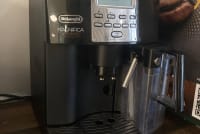 Маленька кавова машинка з бариста NrQQ