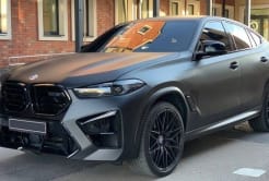 107 Позашляховик BMW X6 M Competition без водія PmJa
