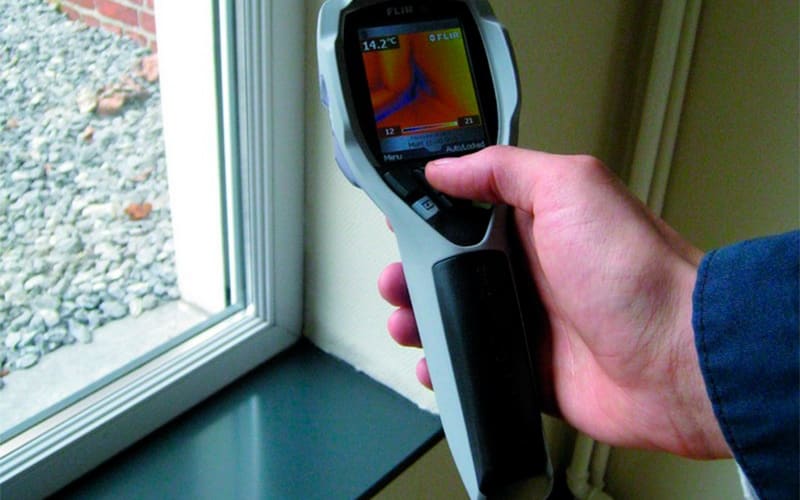 Тепловизор Flir E70, погрешность 0.05°C, 0,8кг dZap