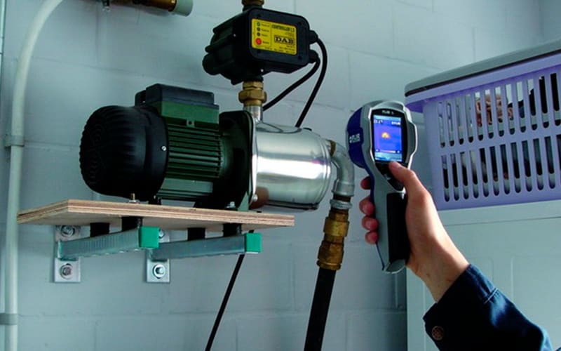 Тепловизор Flir E70, погрешность 0.05°C, 0,8кг dZap