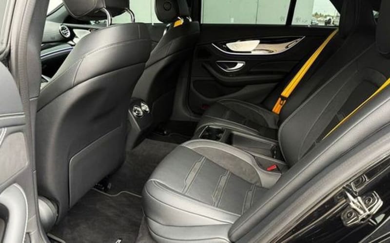 172 Mercedes-Benz AMG GT 4-DOOR c водителем MrqQ