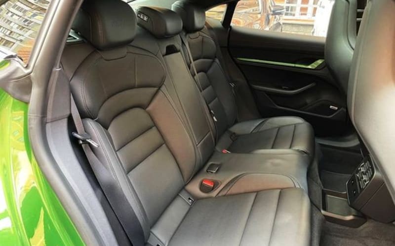 400 Porsche Taycan Turbo 671 hp AWD без водителя wvkK