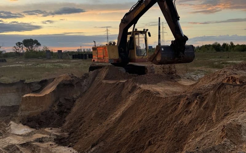 Послуги екскаватора з водієм. Ковш 1 м3, 0.7 м3. Люба складність робіт D60O