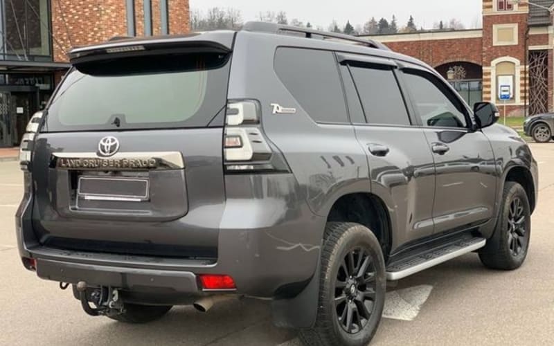 226 Toyota Prado 70 Anniversary с водителем zLwN