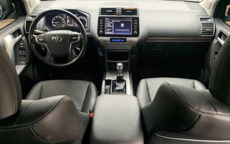 226 Toyota Prado 70 Anniversary с водителем zLwN