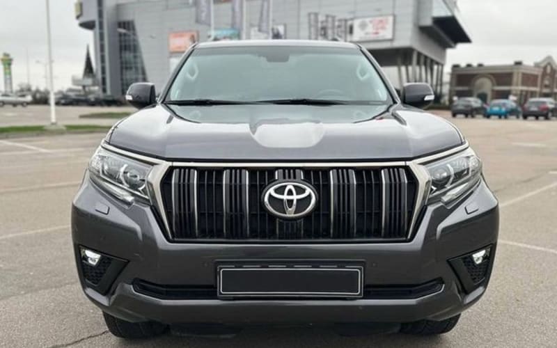 226 Toyota Prado 70 Anniversary с водителем zLwN