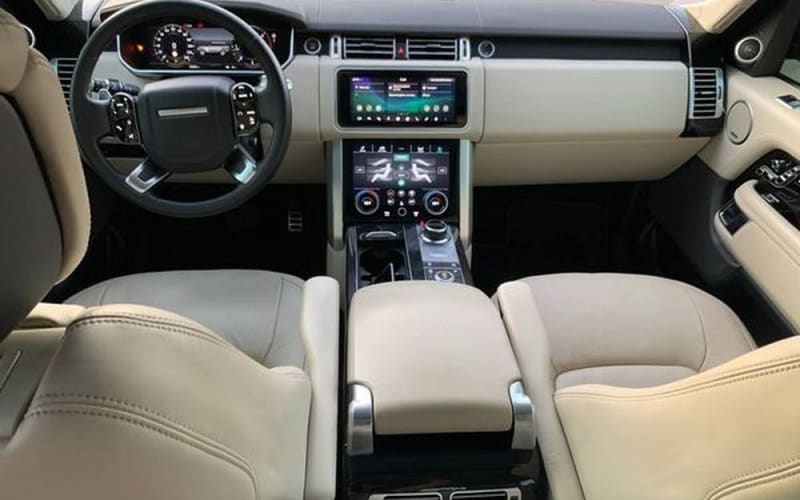 023 Range Rover Vogue Long без водія nmam