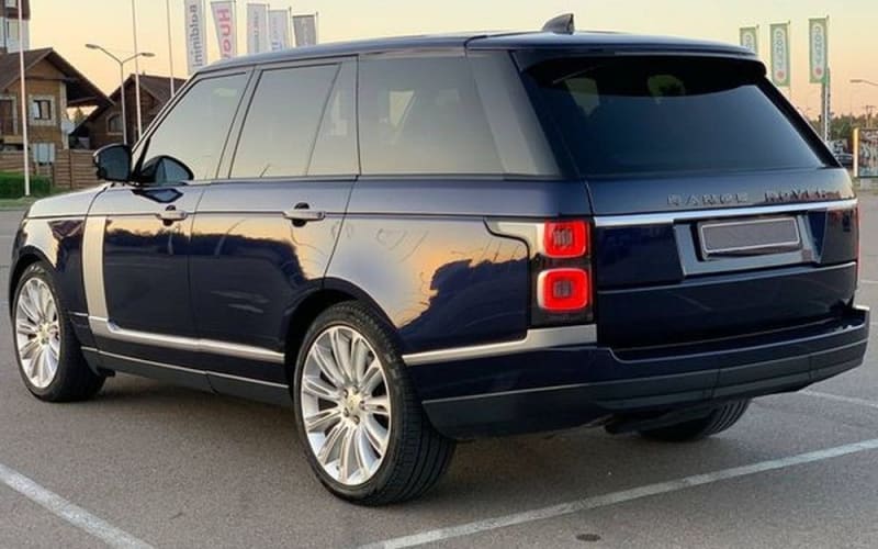023 Range Rover Vogue Long з водієм 5M1W