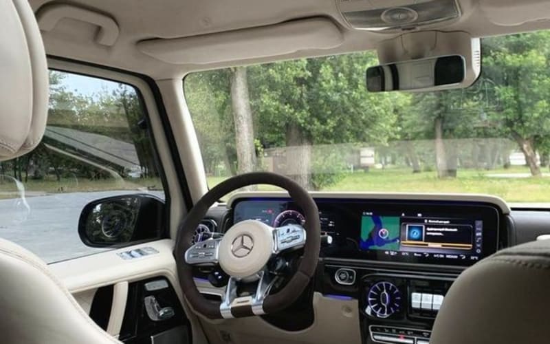 116 Mercedes-Benz G63 Brabus з водієм xKLv