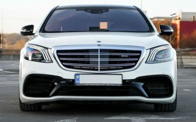 243 Mercedes-Benz S63 AMG W222 білий Restyling без водія EmpD