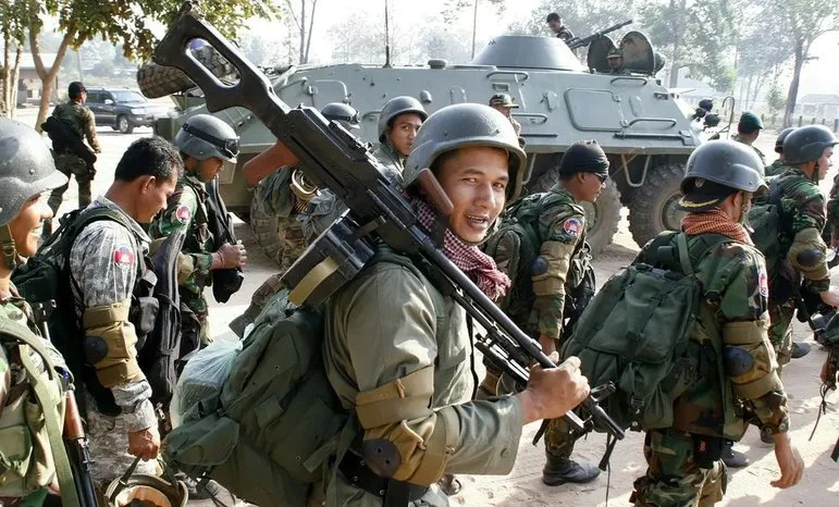 Cambodia-Thailand Border Clashes Leave 13 Dead as Ceasefire Talks Begin