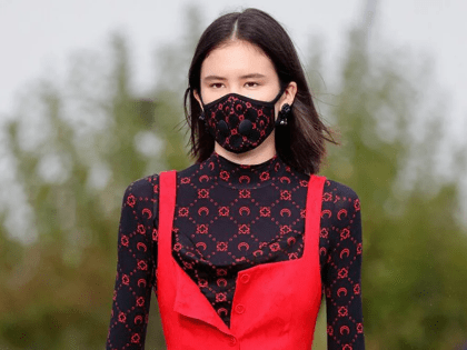 Маску нужно носить правильно!