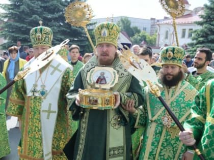 В Челябинск доставили мощи Сергия Радонежского