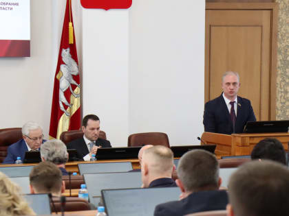 Председатель Челябинской городской Думы Андрей Шмидт принял участие в работе сорок восьмого заседания Законодательного Собрания Челябинской области