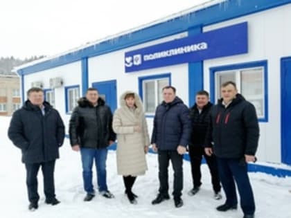 Инспекция хода работ по строительству здания новой поликлиники в городе Миньяр