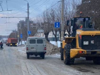 Более 250 единиц техники мобилизуют для борьбы с заносами на трассах Южного Урала