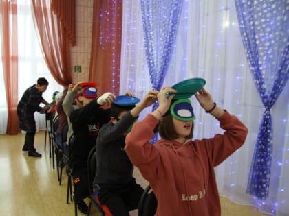 Игровой КВЕСТ «Мамы, они как пуговки…», посвященный Дню матери