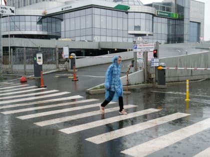 На Южный Урал идут грозы, ливни с градом и шквалистый ветер