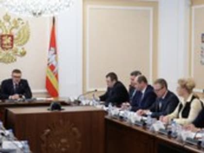 Алексей Текслер провел заседание оперативного штаба по обеспечению базового уровня готовности