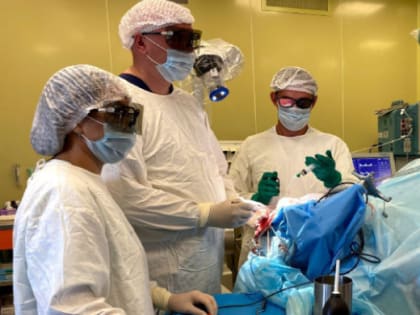 В Челябинске провели первую в УрФО операцию на головном мозге с использованием экзомикроскопа