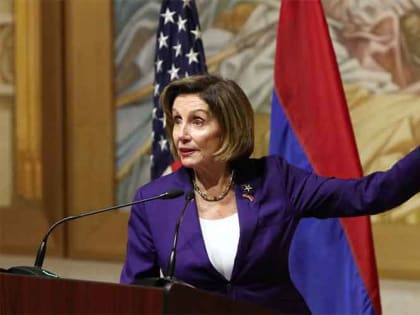 Пелоси осудила атаки Азербайджана на Армению