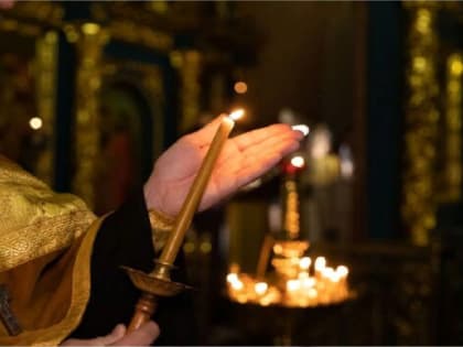 В Челябинск доставили Вифлеемский огонь