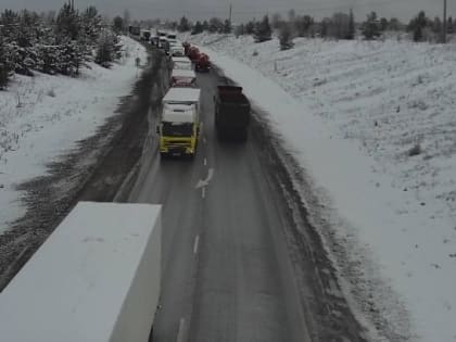 На трассе М-5 в Челябинской области возникли пробки