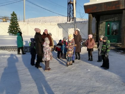Для детей сотрудников ООО «Полимет Инжиниринг» провели экскурсию по стройплощадке будущего цинкового завода «CAREPLANT»