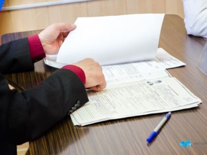 В российских регионах начали вручать повестки