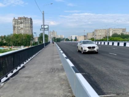 В Челябинске открыли движение по Ленинградскому мосту
