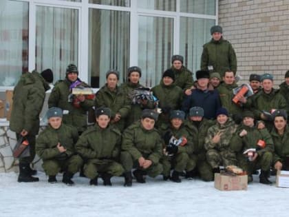 Передают привет землякам