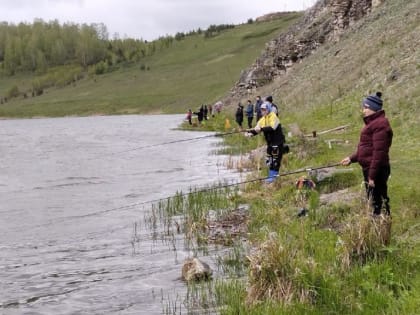 В Усть-Катаве прошло детское первенство по ловле поплавочной удочкой