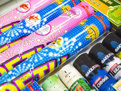 Полиция Магнитогорска продолжает проверять магазины с пиротехникой