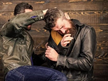 Мужчина брызнул перцовкой в собаку и получил перелом ребер