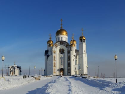 Богослужения и святая вода