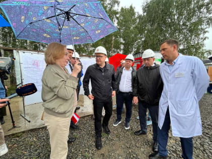 Отставание от графика строительства поликлиники в Красноармейском районе не устраивает губернатора