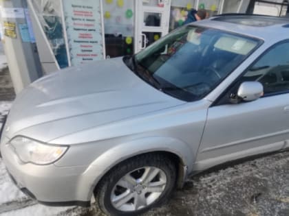 В Челябинске водитель сбил 2 женщин, вылетев на остановку